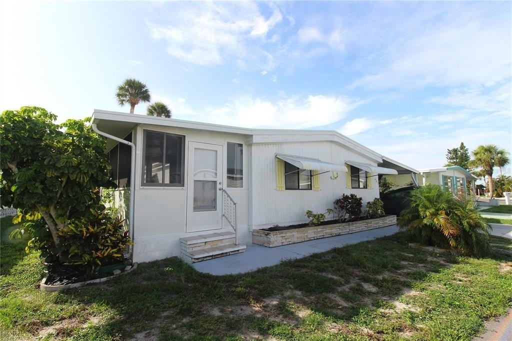 607 Cervina Drive - Photo 1
