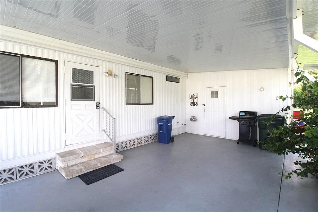 607 Cervina Drive - Photo 2