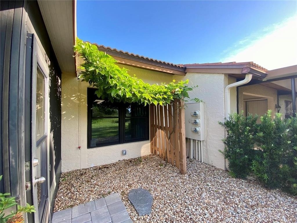 3625 Longmeadow - Photo 33