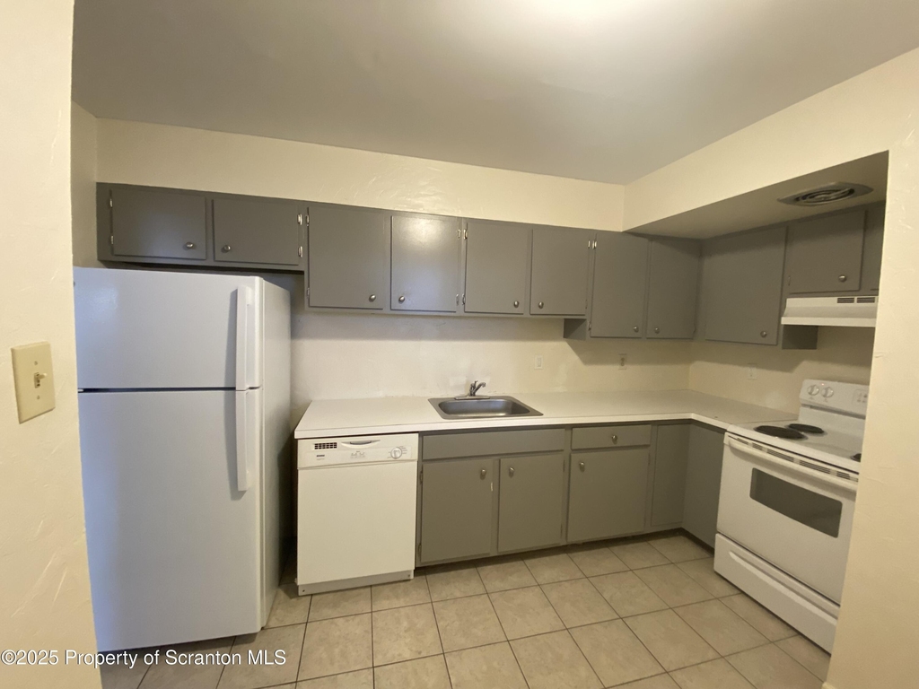 220 Linden Street - Photo 7