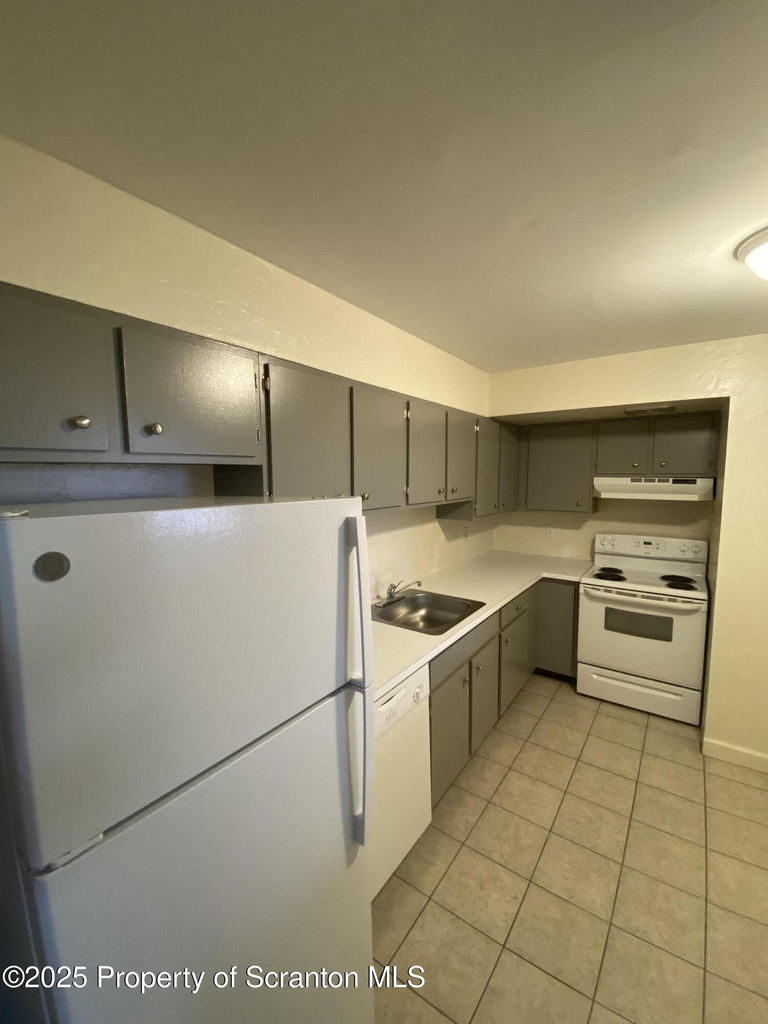 220 Linden Street - Photo 6