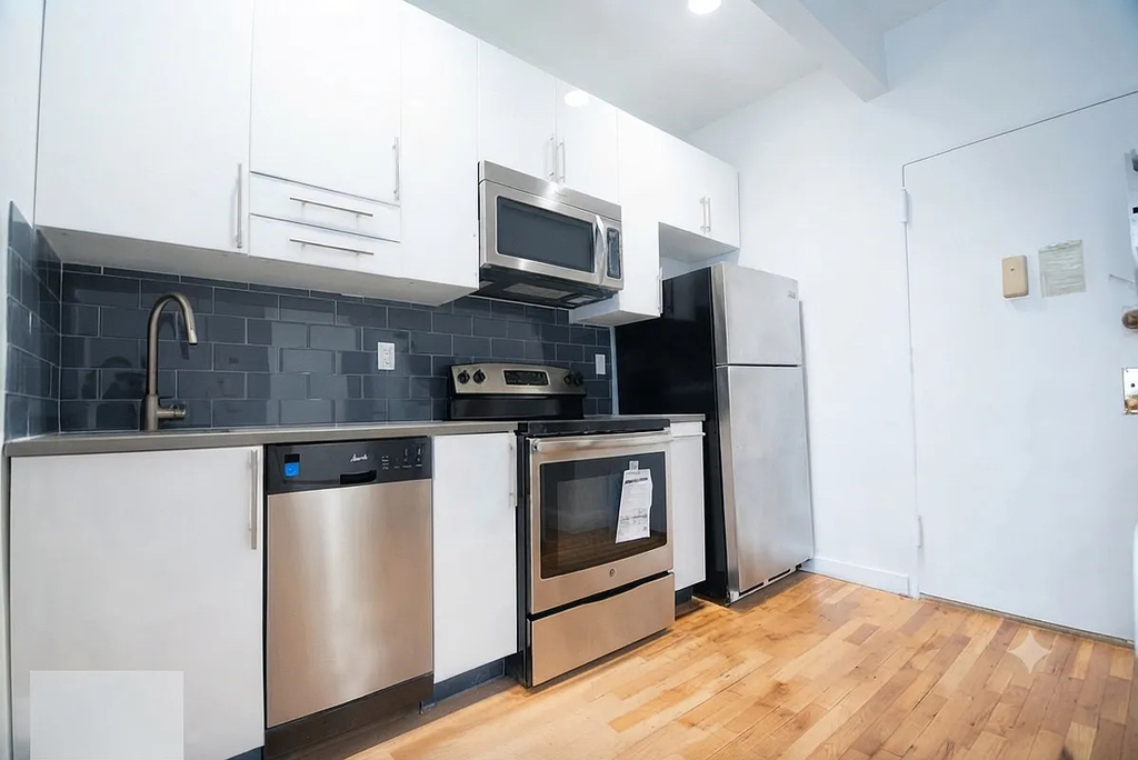 452 East 84th Street - Photo 1