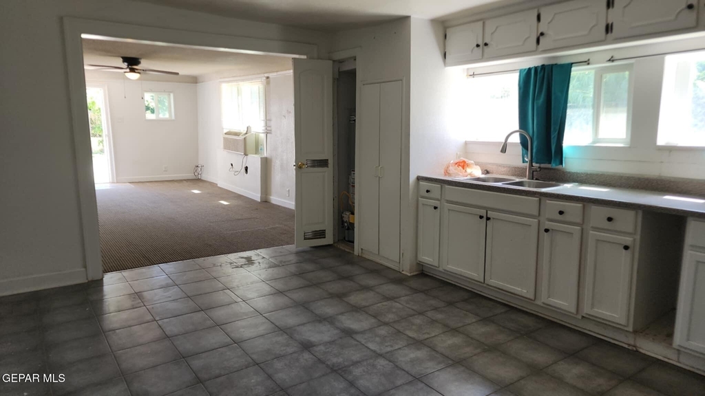 151 N Pendell Road - Photo 5