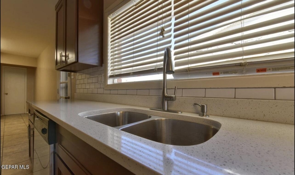 4700 Louisiana Street - Photo 16