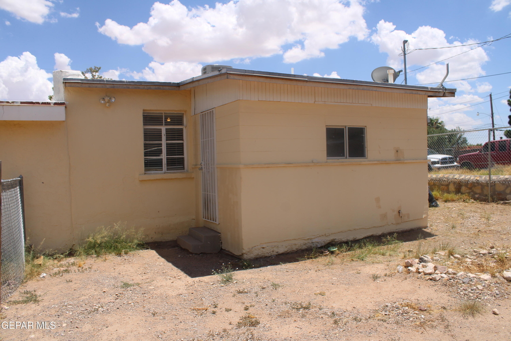 8421 Mercury Street - Photo 13