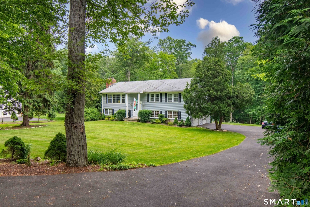 113 Dogwood Lane - Photo 1