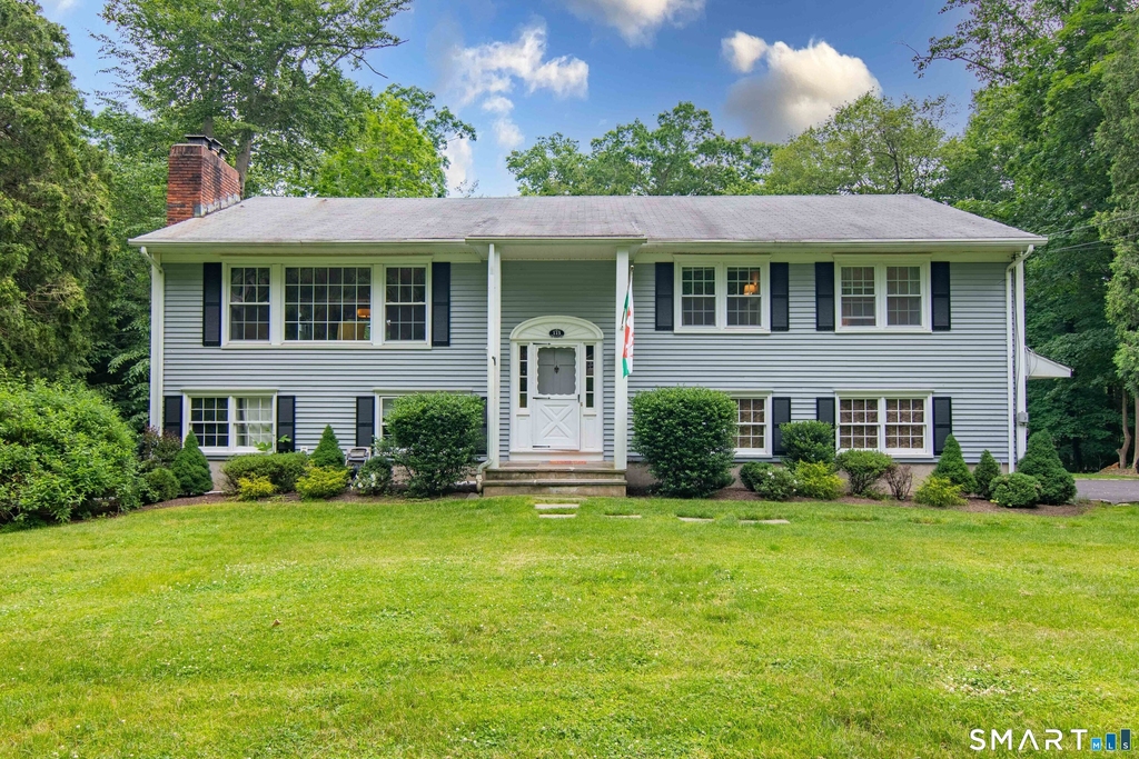 113 Dogwood Lane - Photo 0