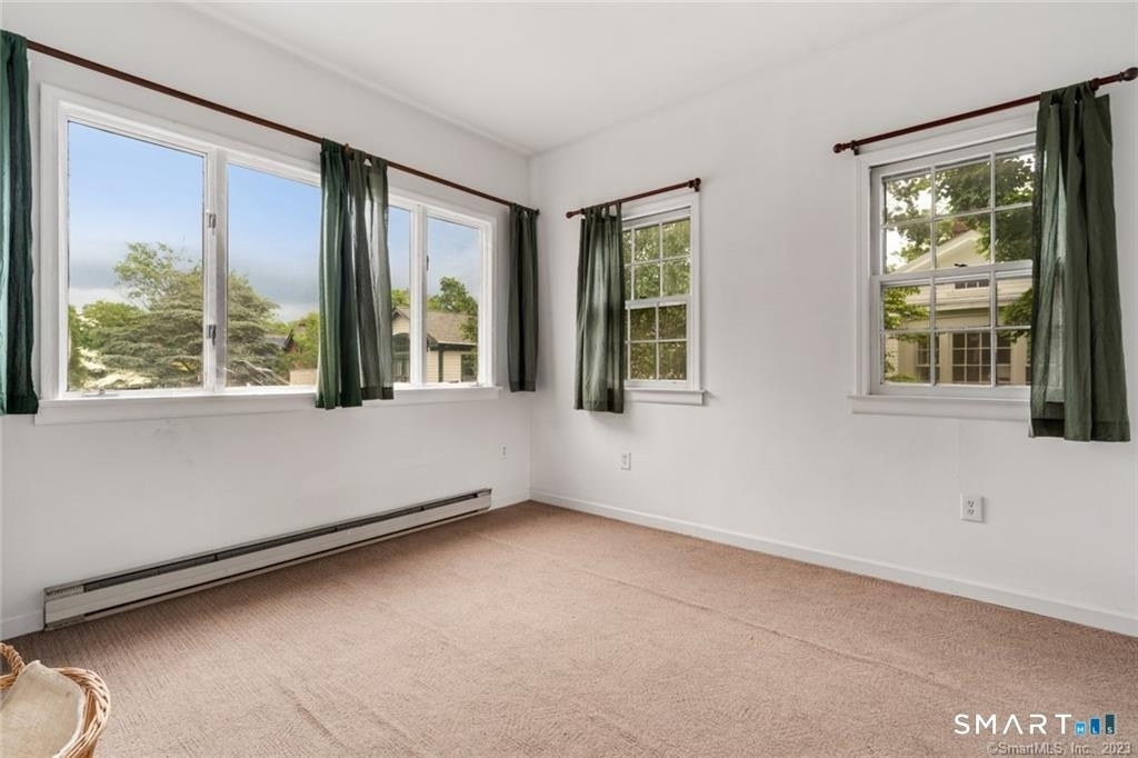 239 Bradley Street - Photo 8