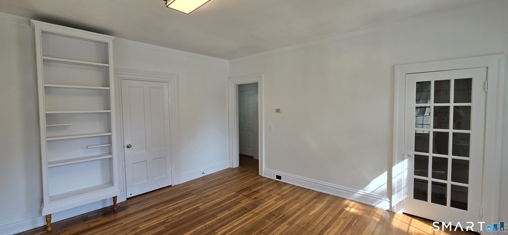 221 Broadway - Photo 3