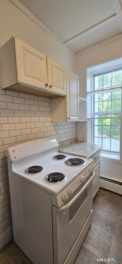 221 Broadway - Photo 9