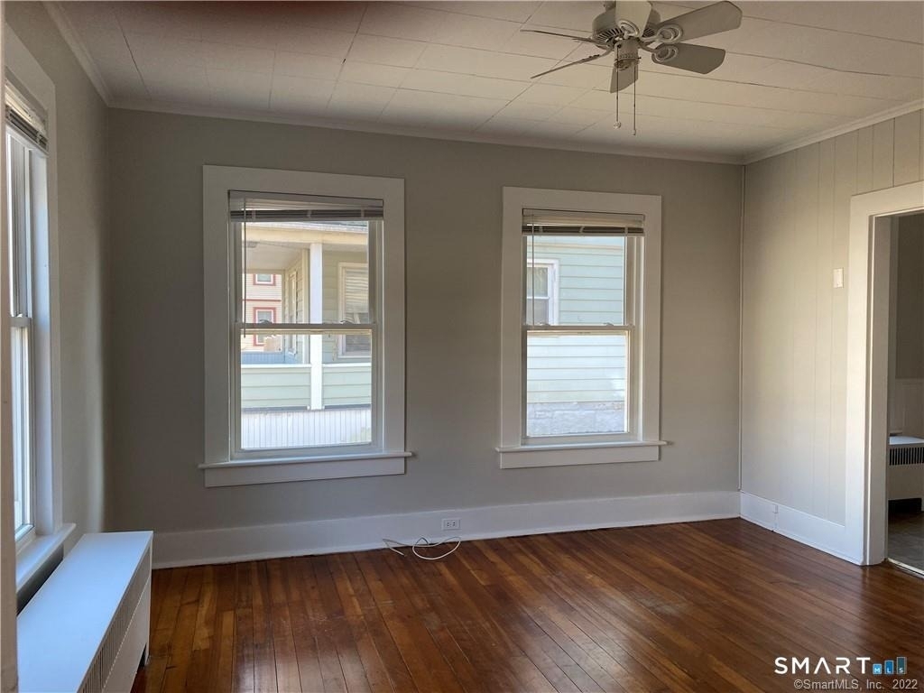 433 Migeon Avenue - Photo 2