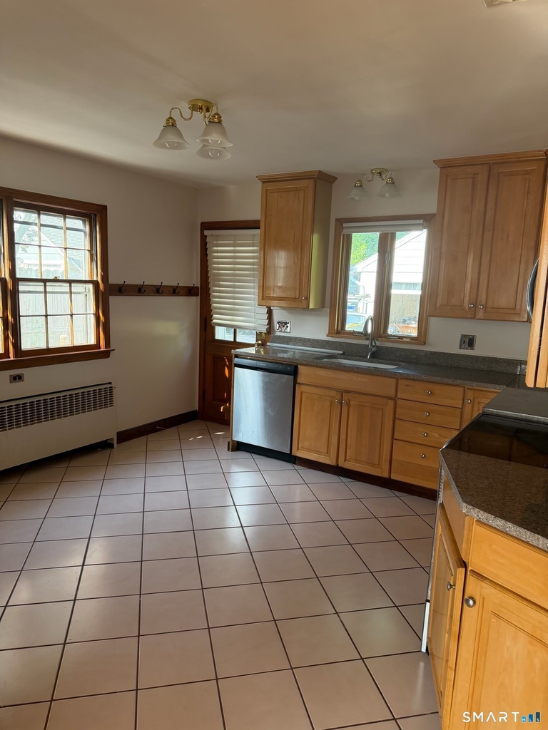 25 Ludlow Manor - Photo 5