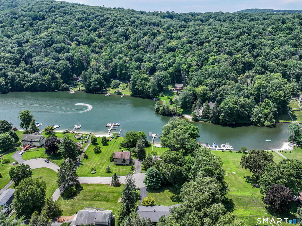 18 Pinewood Shores - Photo 9