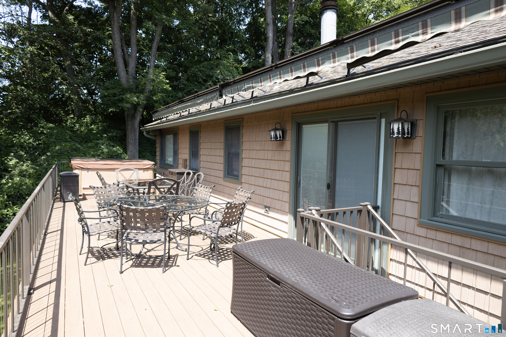 18 Pinewood Shores - Photo 7