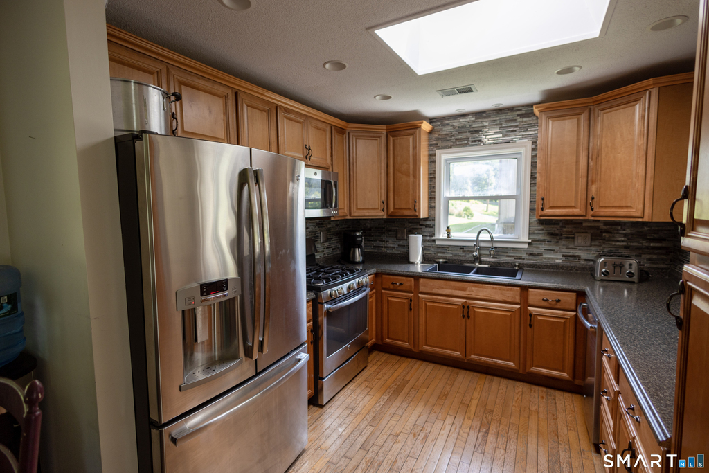 18 Pinewood Shores - Photo 13