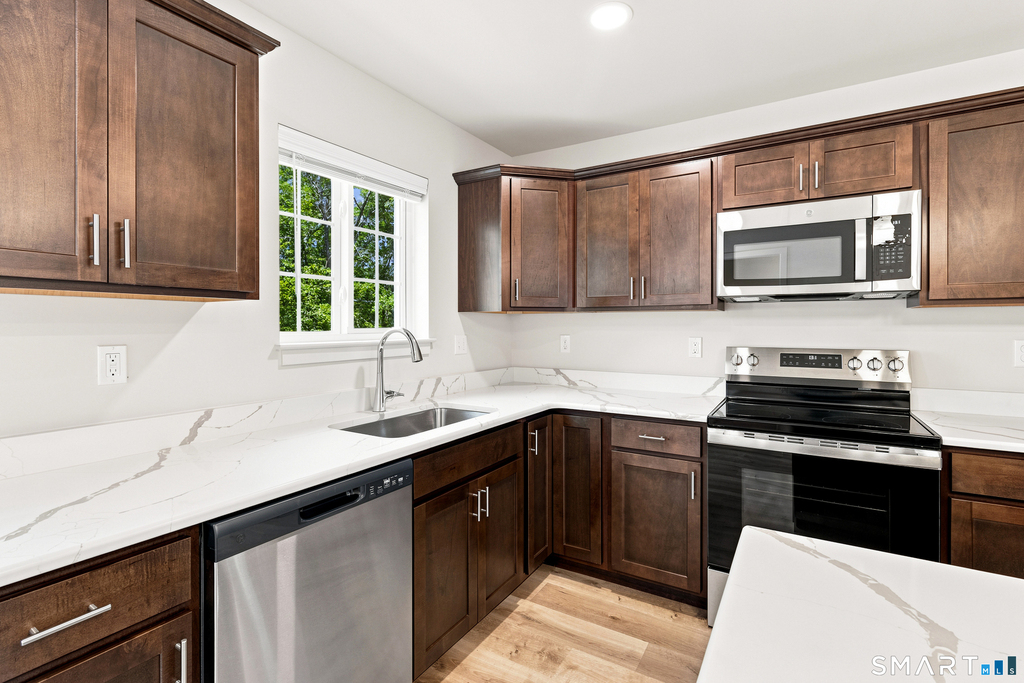 203 Amston Road - Photo 7