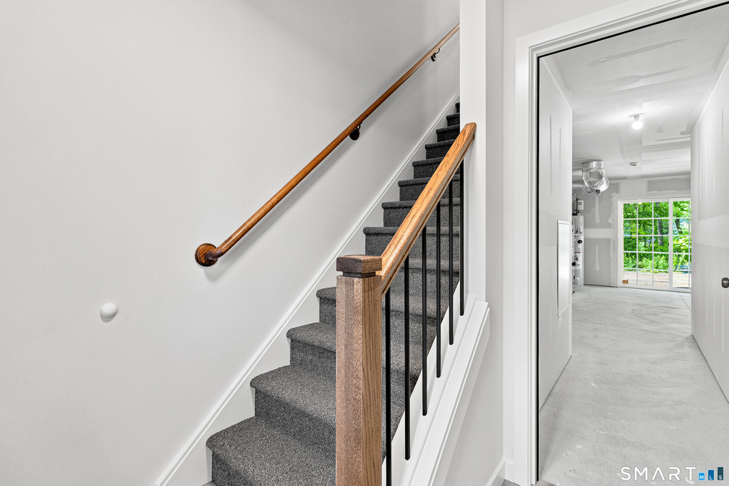 203 Amston Road - Photo 4