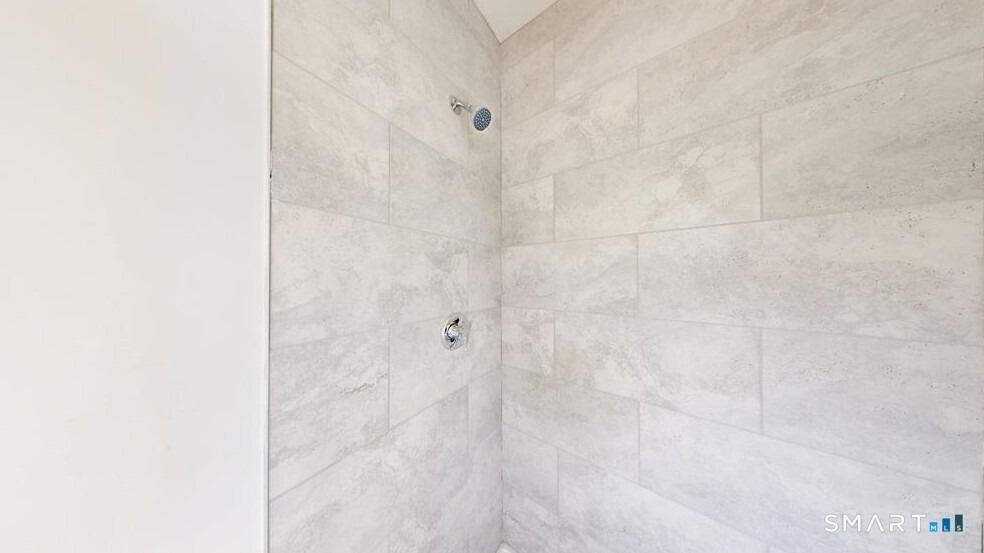736 Main Street - Photo 10