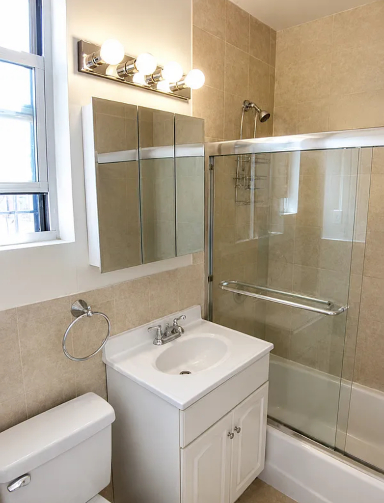 East 90tth Street - Photo 9