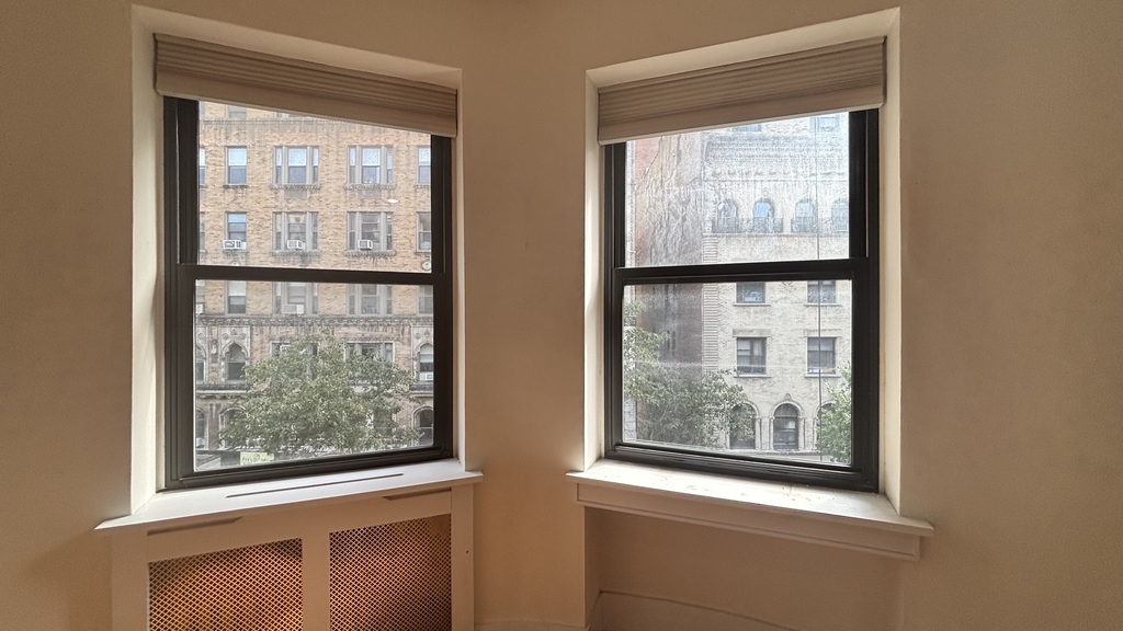 West 76th Street - Photo 1