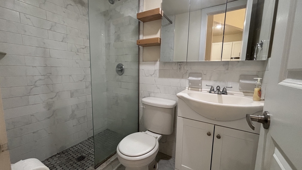 West 76th Street - Photo 8