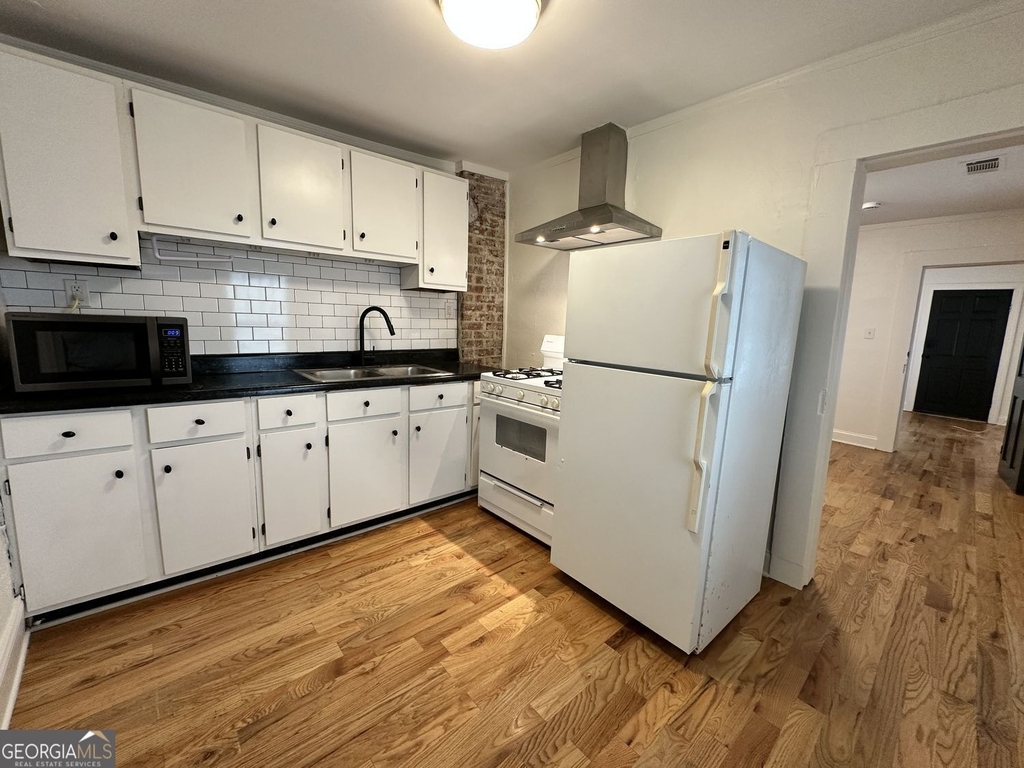 62 Chester Avenue Se - Photo 11