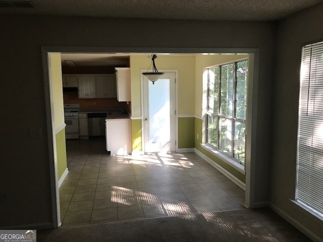 704 Dover Court - Photo 2