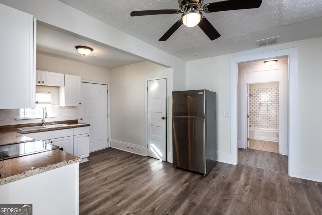 404 Paines Avenue Nw - Photo 1