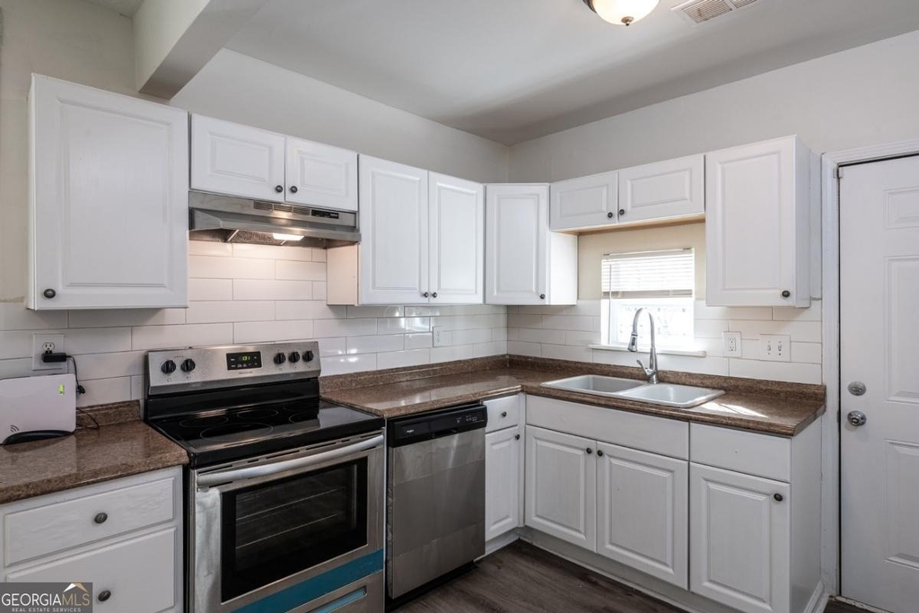 404 Paines Avenue Nw - Photo 0