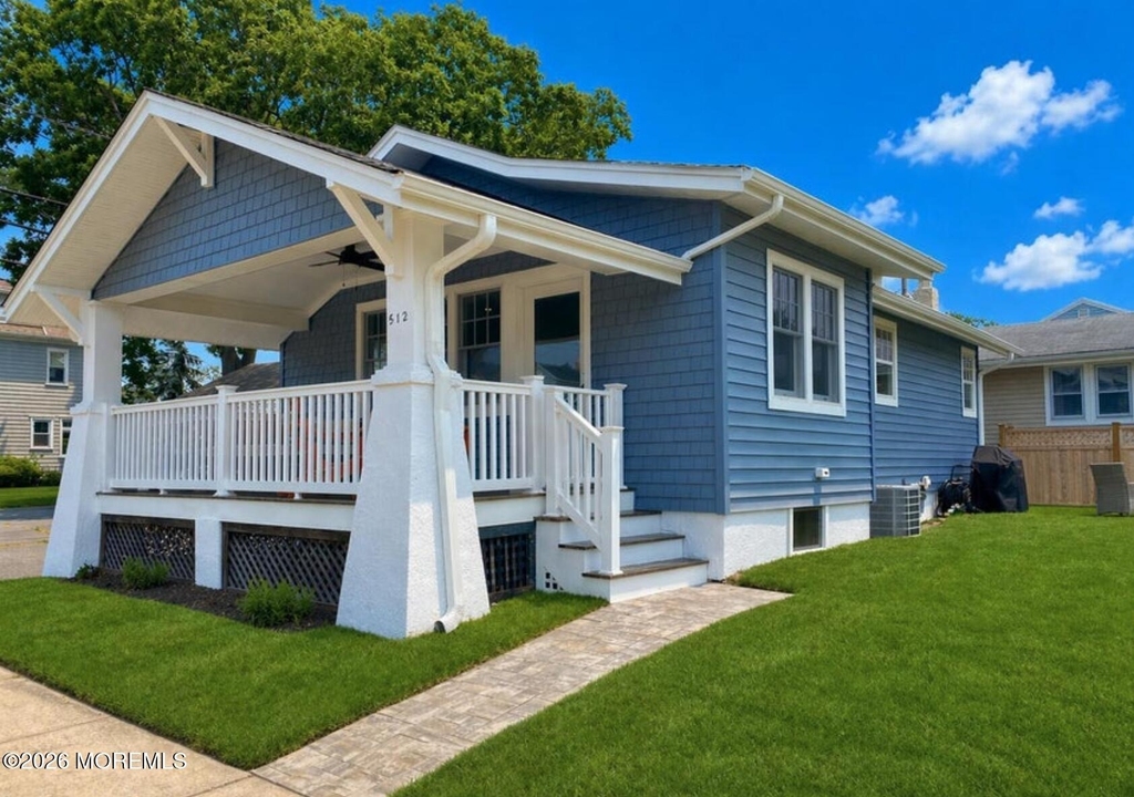 512 5th Avenue - Photo 1