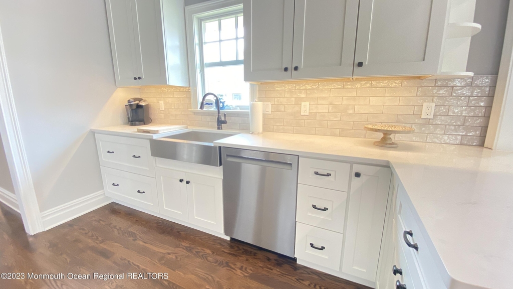 512 5th Avenue - Photo 9