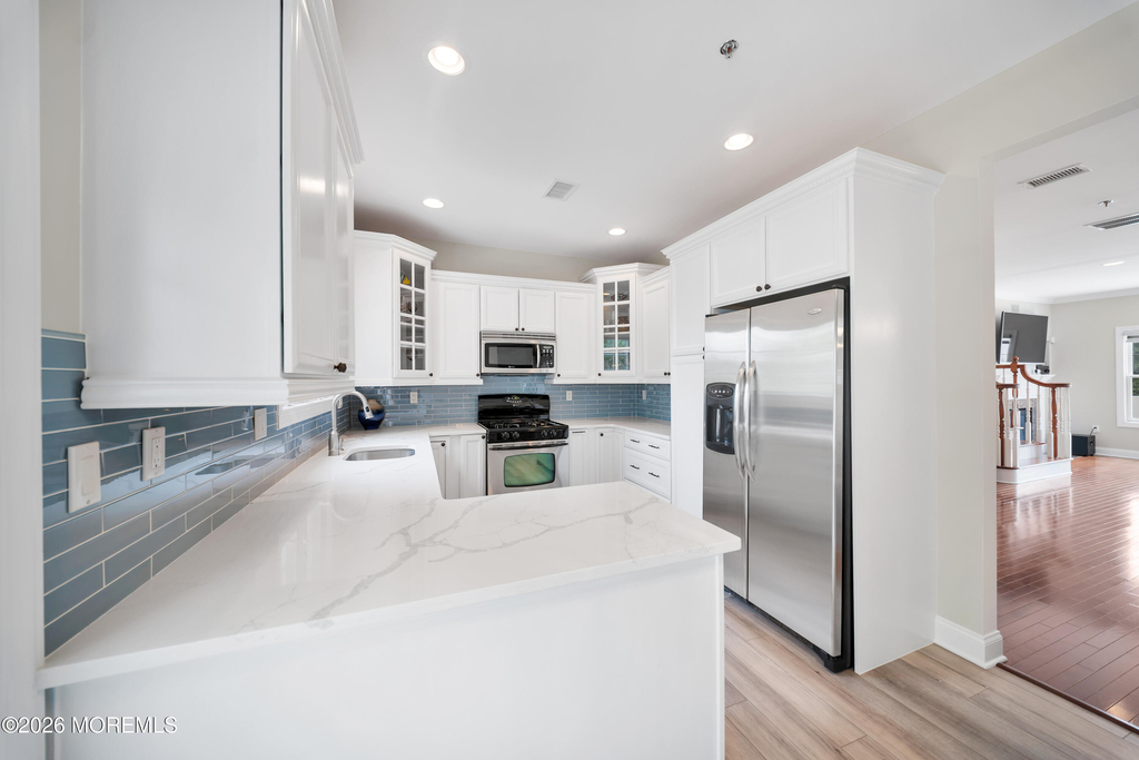 302 Villa Drive - Photo 20