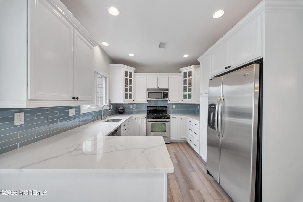 302 Villa Drive - Photo 19