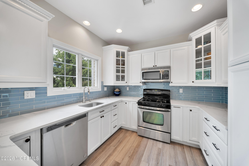302 Villa Drive - Photo 18