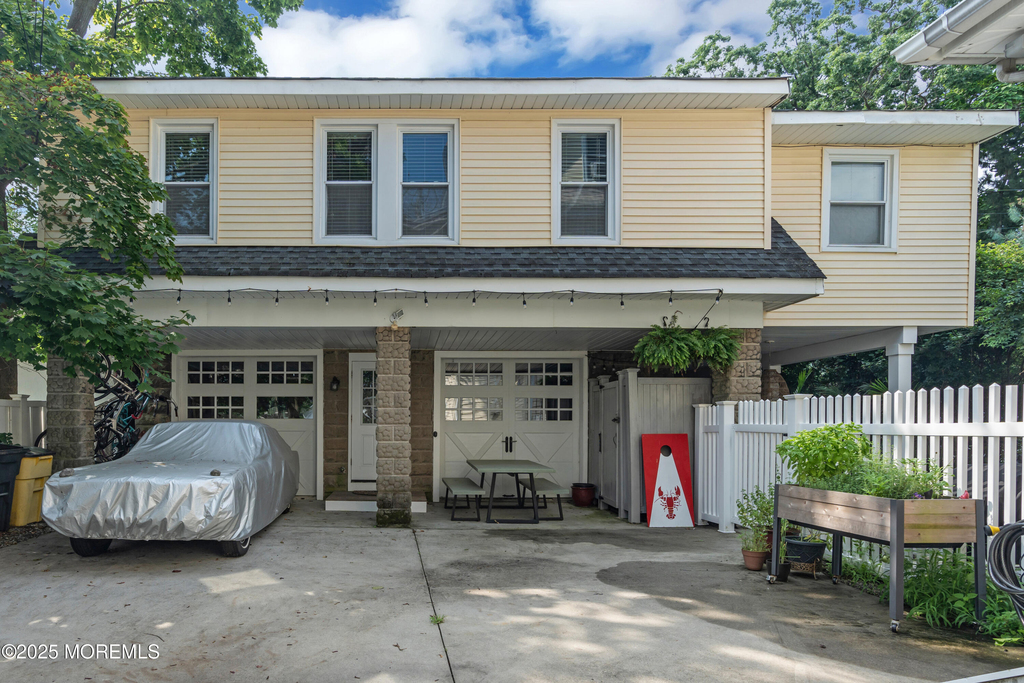 308 Hume Street - Photo 0