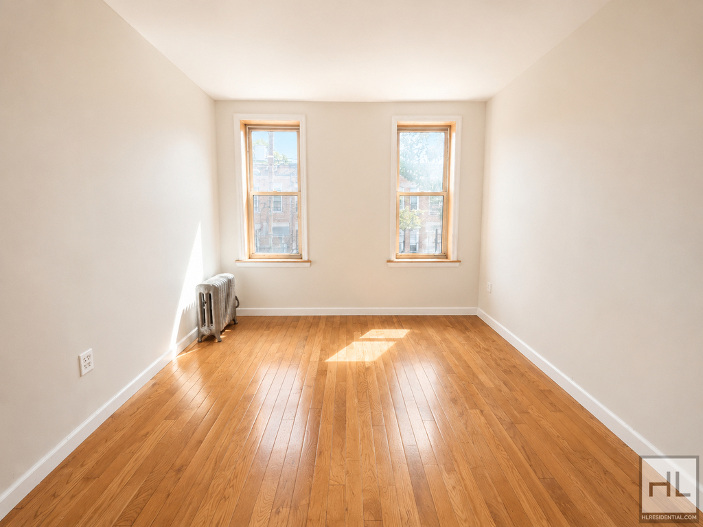 Grant Avenue - Photo 1