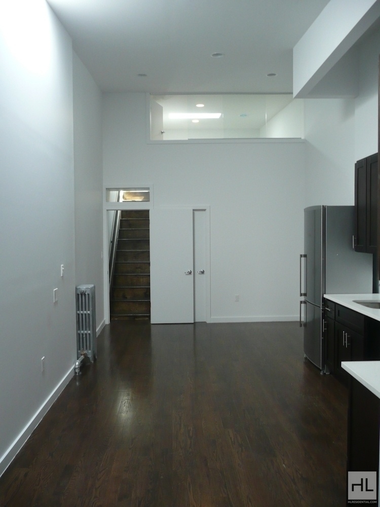 Franklin Avenue - Photo 5