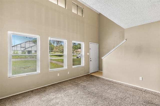 1140 Tyra Lane - Photo 3