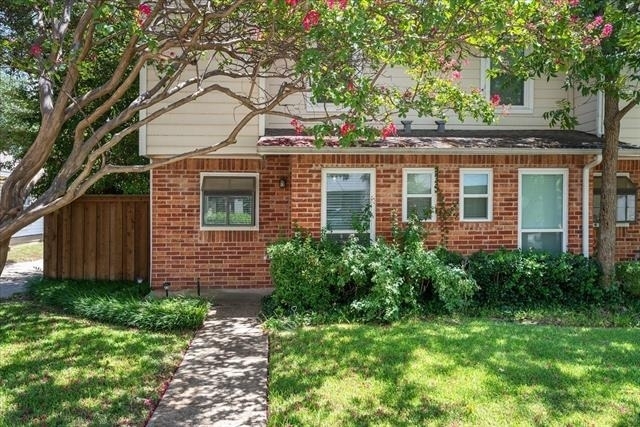5505 Live Oak Street - Photo 0