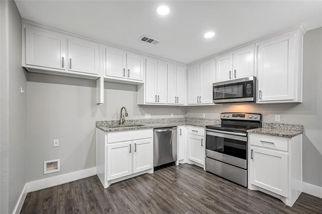 901 W Collins Street - Photo 4