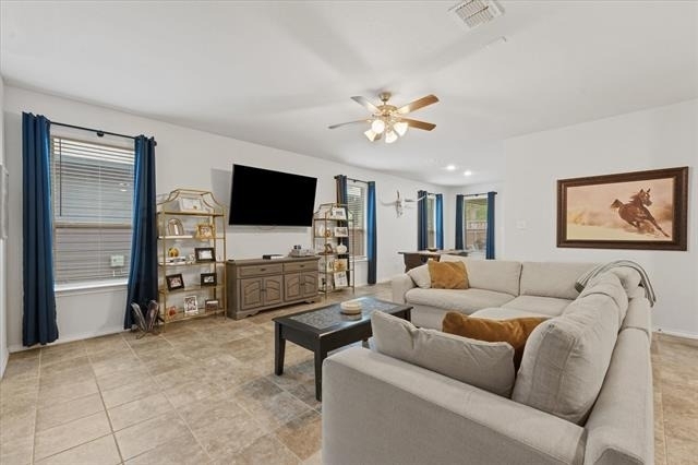 585 Concho Street - Photo 3