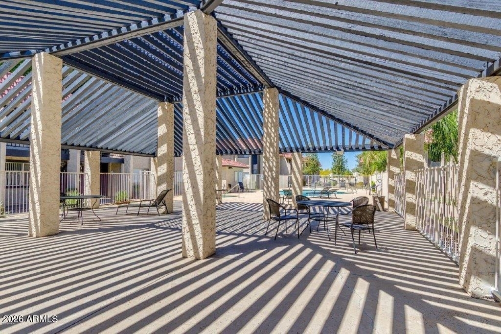 700 W University Drive - Photo 18