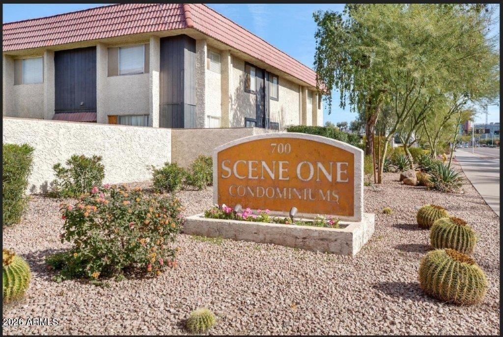 700 W University Drive - Photo 0