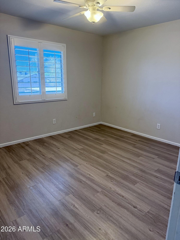 700 W University Drive - Photo 13