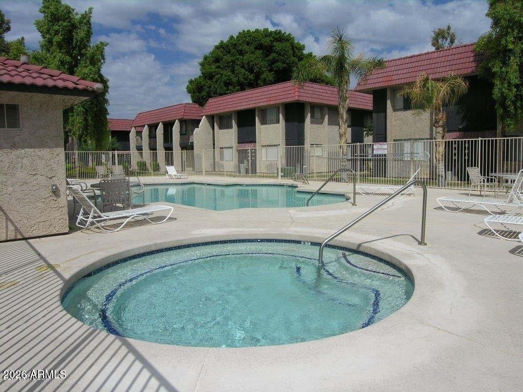 700 W University Drive - Photo 16