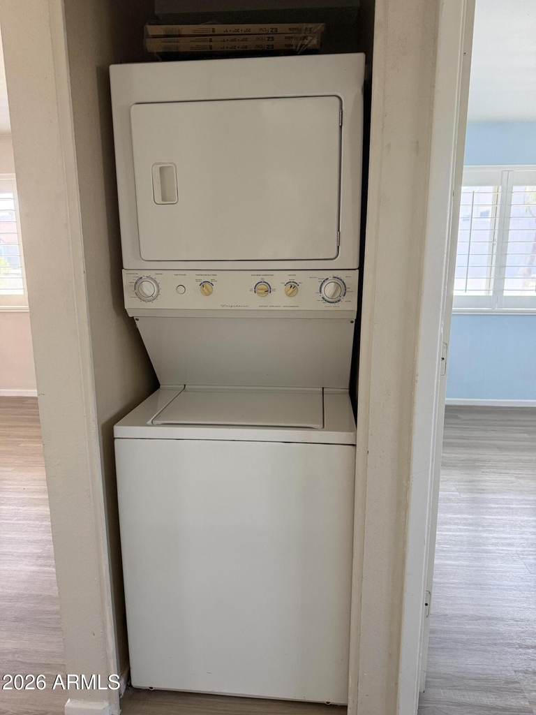 700 W University Drive - Photo 11