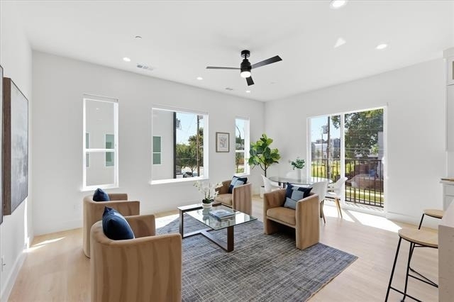 4315 San Jacinto Street - Photo 5