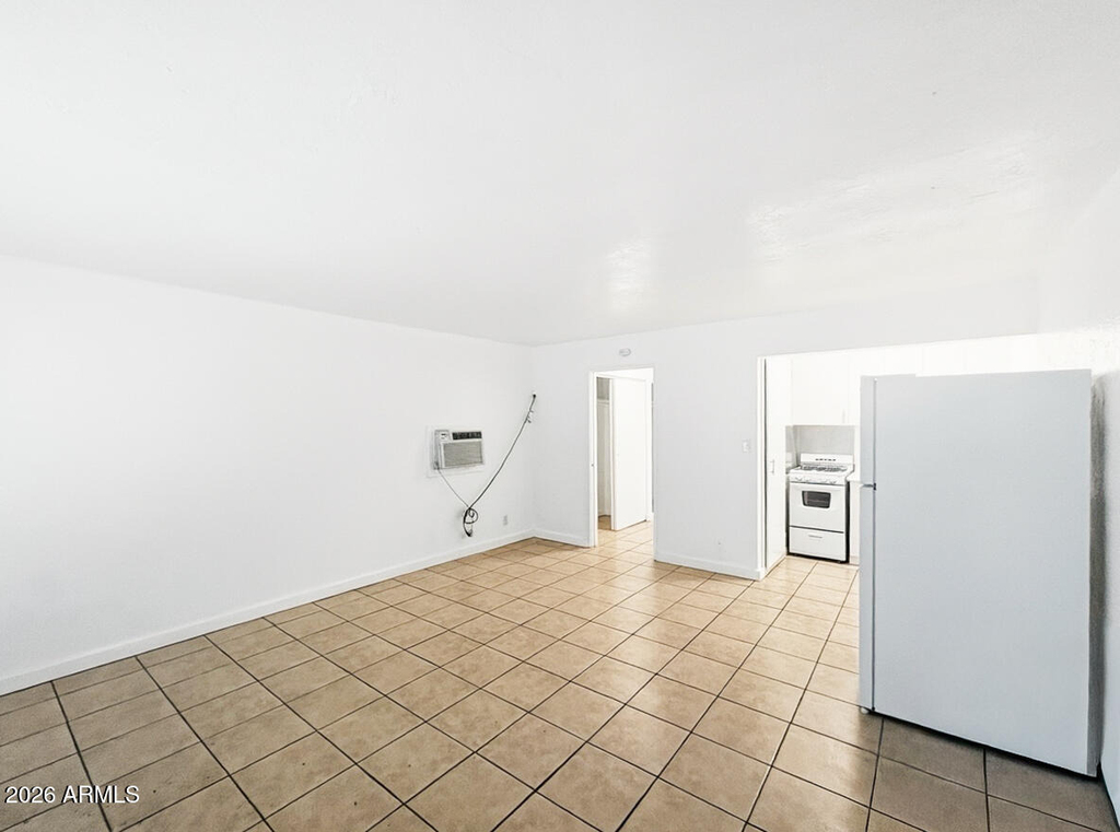 2417 E Campbell Avenue - Photo 9