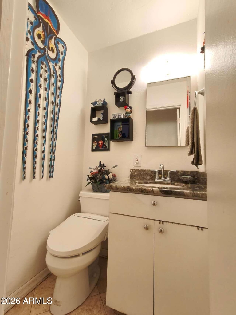 1802 E Claremont Street - Photo 11