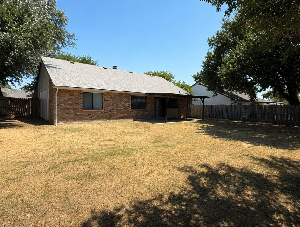 3824 Hackberry Lane - Photo 11